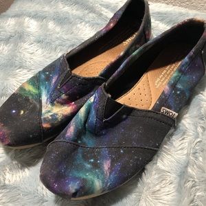 Galaxy Print Toms Women’s Size 7